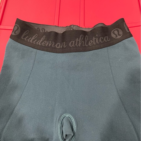 Lululemon dark green leggings - Picture 4 of 16
